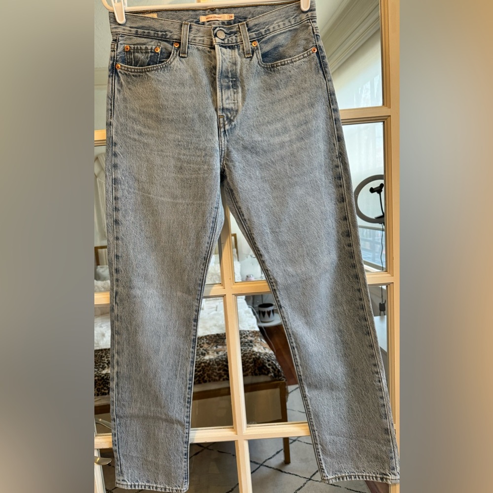 Levi’s straight leg jeans
